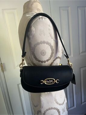 Coach Harley Shoulder Bag 23 in Black Leather With Gold Tone Hardware